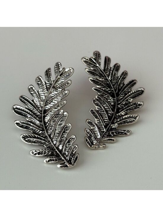 Unbranded Jewelry - Silver Leaf Earrings